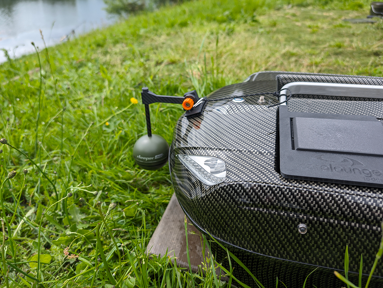 RT4 front mount Deeper Bait Boat arm